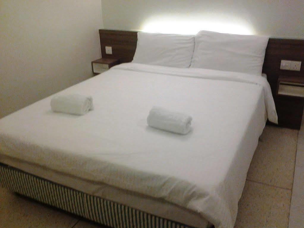 Qish Hotel Malacca Exteriér fotografie